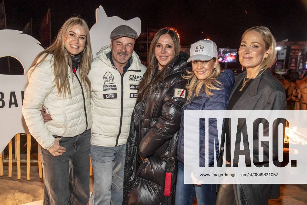 Abb Nina Ensmann, Till Demtroeder, Simone Thomalla, Anja Lanaeus and Janine Kunze as guests on the beach at 10 years of Baltic Lights 2026 celebrity charity sled dog race in aid of Welthungerhilfe on the Baltic Sea between the Ahlbeck sea bridge and the Heringsdorf sea bridge , Friday 06 03 2026 in Heringsdorf MV Germany