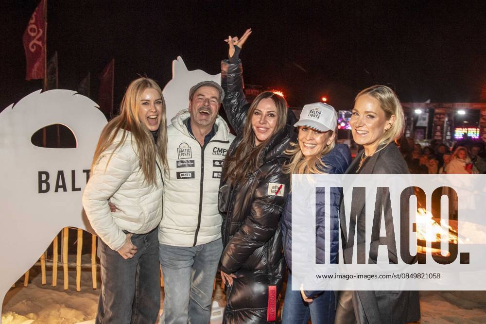 Abb Nina Ensmann, Till Demtroeder, Simone Thomalla, Anja Lanaeus and Janine Kunze as guests on the beach at 10 years of Baltic Lights 2026 celebrity charity sled dog race in aid of Welthungerhilfe on the Baltic Sea between the Ahlbeck sea bridge and the Heringsdorf sea bridge , Friday 06 03 2026 in Heringsdorf MV Germany