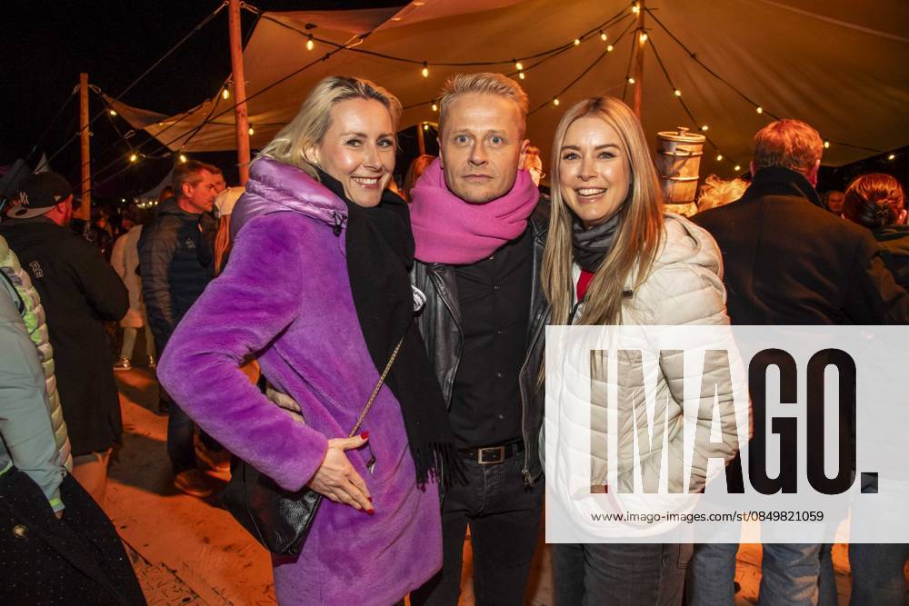 Abb Franziska Hippe, Roman Knizka and Nina Ensmann as guests on the beach at 10 years of Baltic Lights 2026 celebrity charity sled dog race in aid of Welthungerhilfe on the Baltic Sea between the Ahlbeck and Heringsdorf sea bridges, Friday 06 03 2026 in Heringsdorf MV Germany