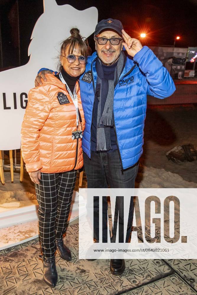 Abb Christine Stumph and Wolfgang Stumph as guests on the beach at the 10th anniversary of Baltic Lights 2026 celebrity charity sled dog race in aid of Welthungerhilfe on the Baltic Sea between the Ahlbeck and Heringsdorf sea bridges, Friday 06 03 2026 in Heringsdorf MV Germany
