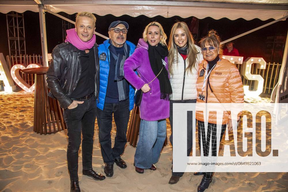 Abb Roman Knizka, Franziska Hippe, Nina Ensmann, Wolfgang Stumph and Christine Stumph as guests on the beach at 10 years of Baltic Lights 2026 celebrity charity sled dog race in aid of Welthungerhilfe on the Baltic Sea between the Ahlbeck sea bridge and the Heringsdorf sea bridge , Friday 06 03 2026 in Heringsdorf MV Germany