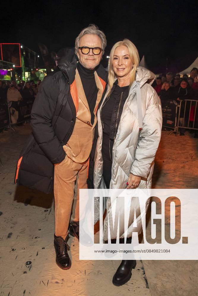 Abb Wolfgang Lippert and wife Gesine Lippert as guests on the beach at 10 years Baltic Lights 2026 celebrity charity sled dog race in favor of Welthungerhilfe on the Baltic Sea between the Ahlbeck sea bridge and the Heringsdorf sea bridge, Friday 06 03 2026 in Heringsdorf MV Germany