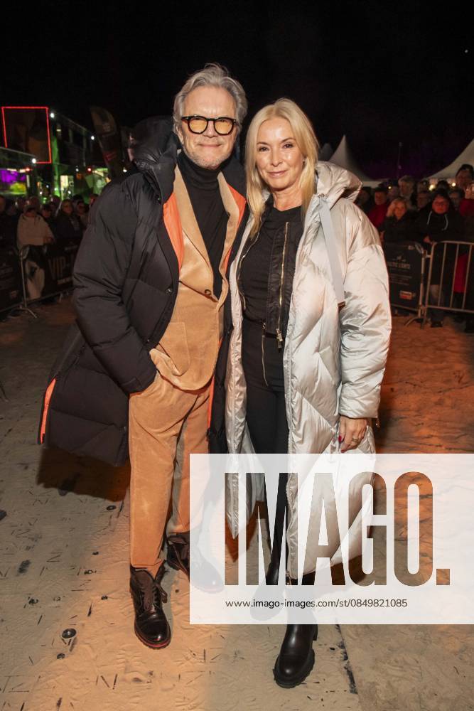 Abb Wolfgang Lippert and wife Gesine Lippert as guests on the beach at 10 years Baltic Lights 2026 celebrity charity sled dog race in favor of Welthungerhilfe on the Baltic Sea between the Ahlbeck sea bridge and the Heringsdorf sea bridge, Friday 06 03 2026 in Heringsdorf MV Germany