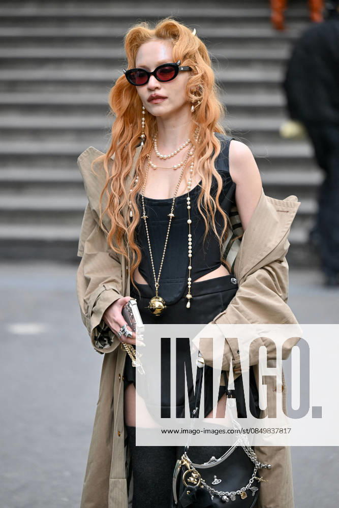 PFW Vivienne Westwood Outside Arrivals Guest arriving at the Vivienne Westwood show during Fashion Week in Paris, France on March 7, 2026. Photo by Julien Reynaud APS-Medias ABACAPRESS.COM Paris France