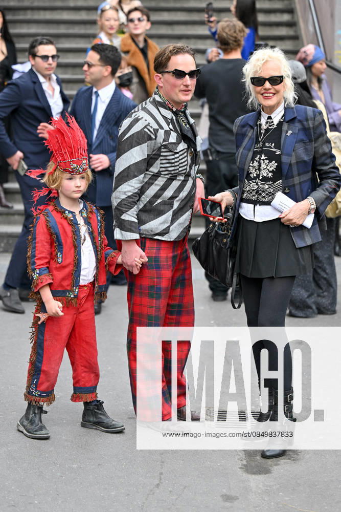PFW Vivienne Westwood Outside Arrivals Ellen von Unwerth and guests arriving at the Vivienne Westwood show during Fashion Week in Paris, France on March 7, 2026. Photo by Julien Reynaud APS-Medias ABACAPRESS.COM Paris France