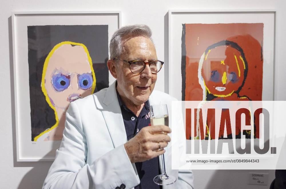The actor and artist, Milan Peschel, The actor and artist, Milan Peschel, presents his own artistic works on Saturday, March 7, 2026 at a vernissage in the Kleine Affäre in Hattingen Blankenstein Germany NRW Hattingen Copyright WalterxFischer