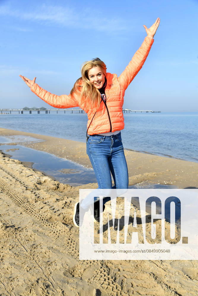 Nina Ensmann at the BALTIC LIGHTS 2026 Charity Schilttenhunderrennen in Heringsdorf on Usedom on 07 03 2026