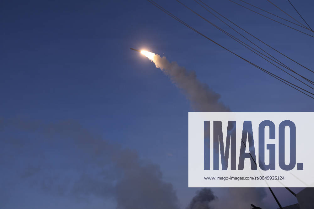 The U.S Navy Arleigh Burke-class guided-missile destroyer USS Thomas Hudner, launches a Tomahawk Land Attack Missile in support of Operation Epic Fury, March 5, 2026 from an undisclosed location. Operation Epic Fury is the name for the U.S. - Israeli joint attack on Iran. Uss Thomas Hudner United States - ZUMAp138 20260308_zaa_p138_030