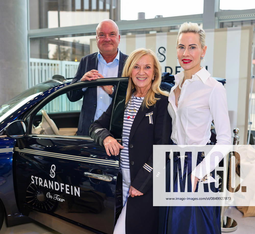 New beauty era at Strandfein Uta Raasch and Jeannine Halene present the Strandfein Beauty Signature Line Designer Uta Raasch with her business partner Jeannine Halene Agentur Rheinschurken de are making a strong statement with their newly founded brand In the photo also QVC CEO Mathias Bork 10 years of Strandfein at QVC Düsseldorf The Art of Beau