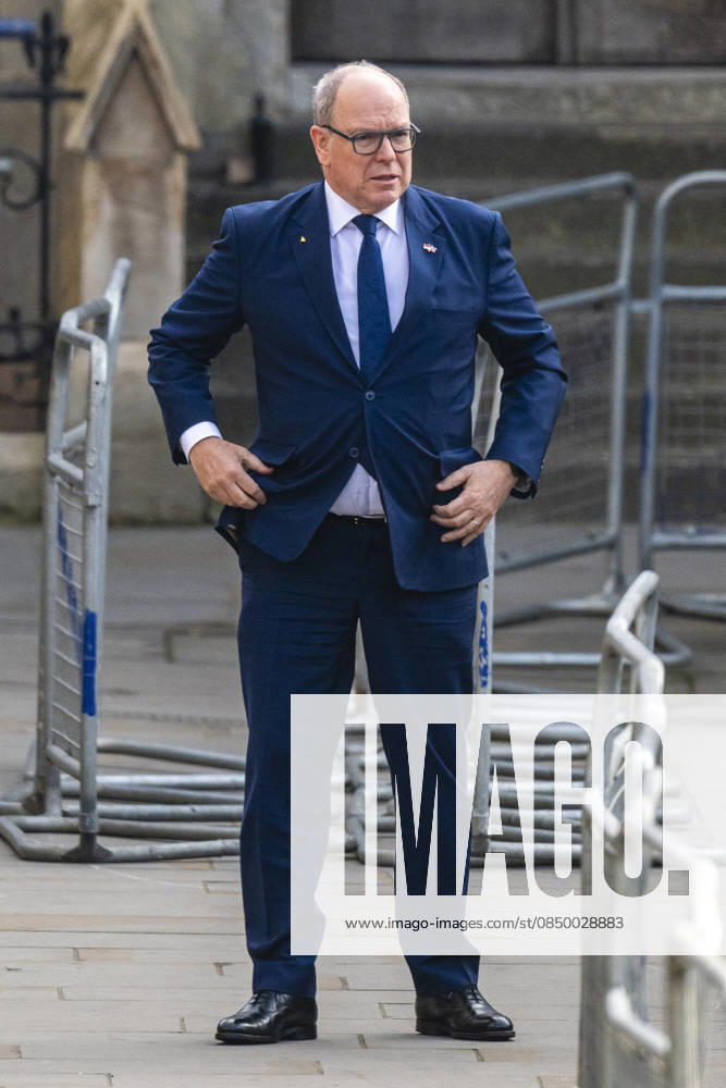 LONDON, UK. Prince Albert of Monaco arrives for The Commonwealth Day Service at Westminster Abbey, which has been held since 1972 and celebrates the people and cultures of the 54 Commonwealth nations. London UK - ZUMAl94_ 20260309_zaf_l94_019
