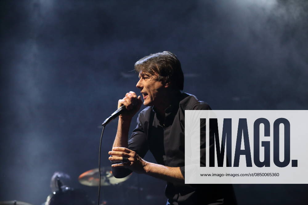 Brett Anderson from the band Suede at a concert at the Uber Eats Music Hall in Berlin, March 9, 2026 Suede concert Berlin