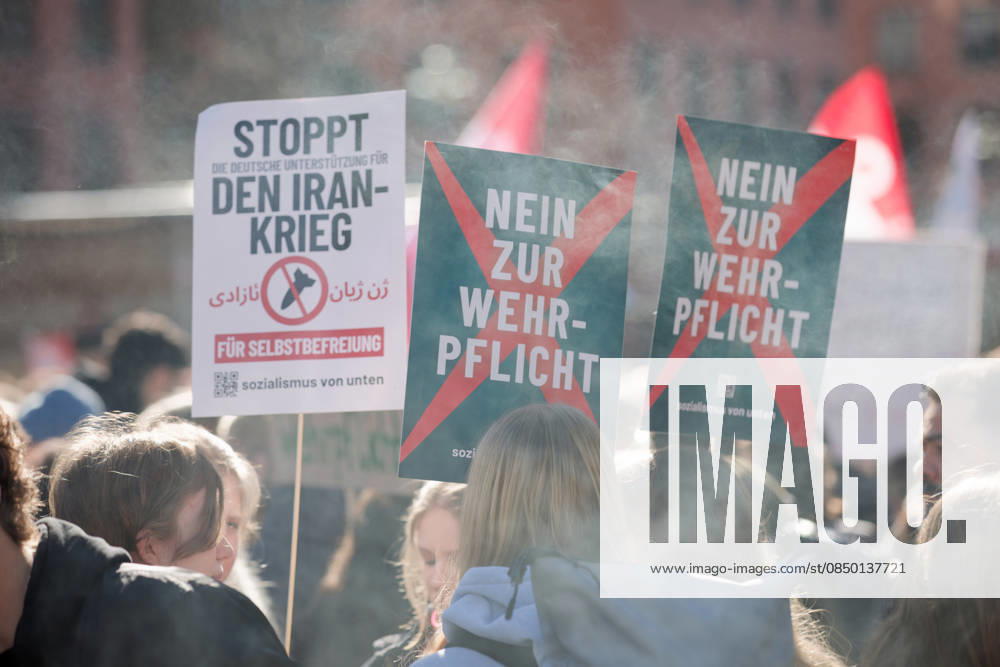 Berlin, Germany, DEU School strike against compulsory military service 05 03 2026, Berlin, Germany, DEU School strike again