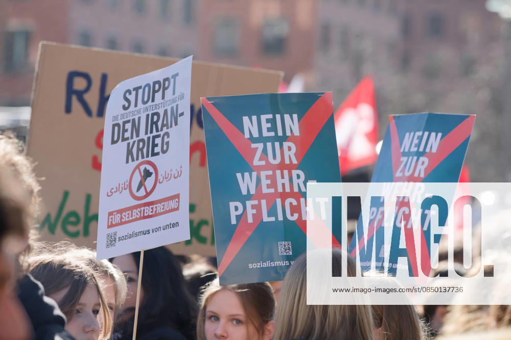 Berlin, Germany, DEU School strike against compulsory military service 05 03 2026, Berlin, Germany, DEU School strike again