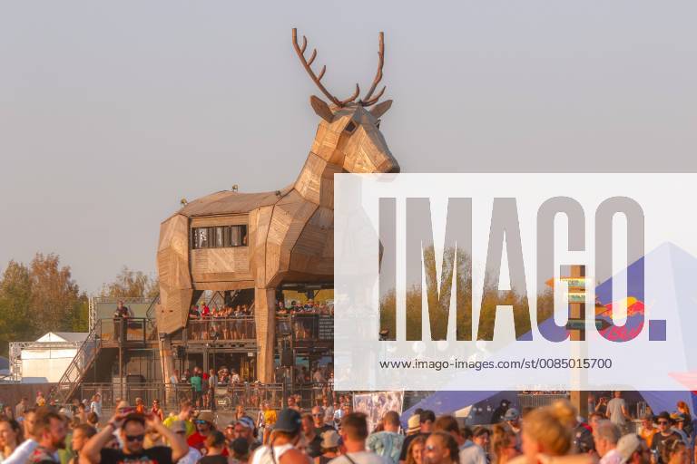 The Highfield 2018 has started and attracts 35,000 visitors to the Störmthaler See near Leipzig