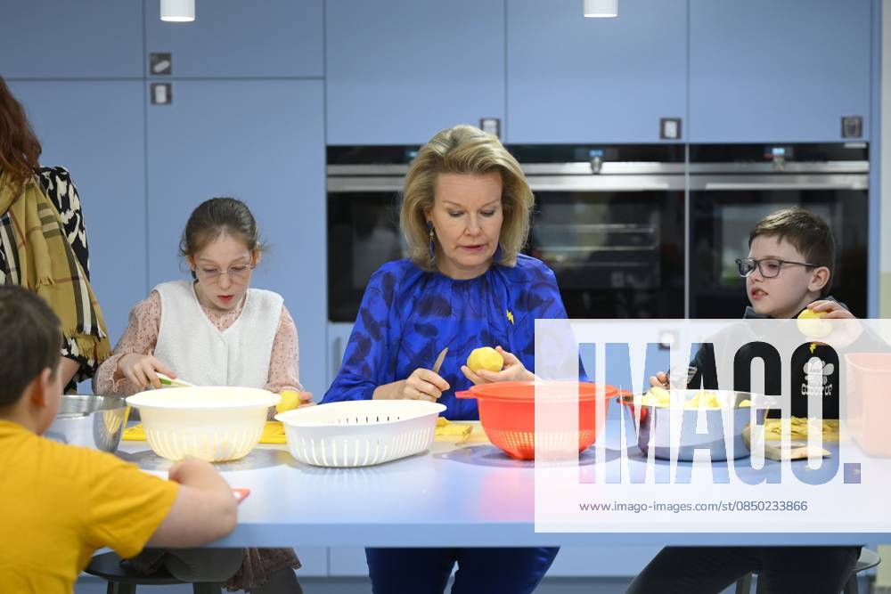 Queen Mathilde Visits Youth Care De Kering BRUSSELS, BELGIUM - MARCH 11: Queen Mathilde of Belgium pictured visiting the youth care department De Kering of non-profit Ter Loke on March 11, 2026 in Brussels, Belgium, 11 03 2026 Brussels Belgium