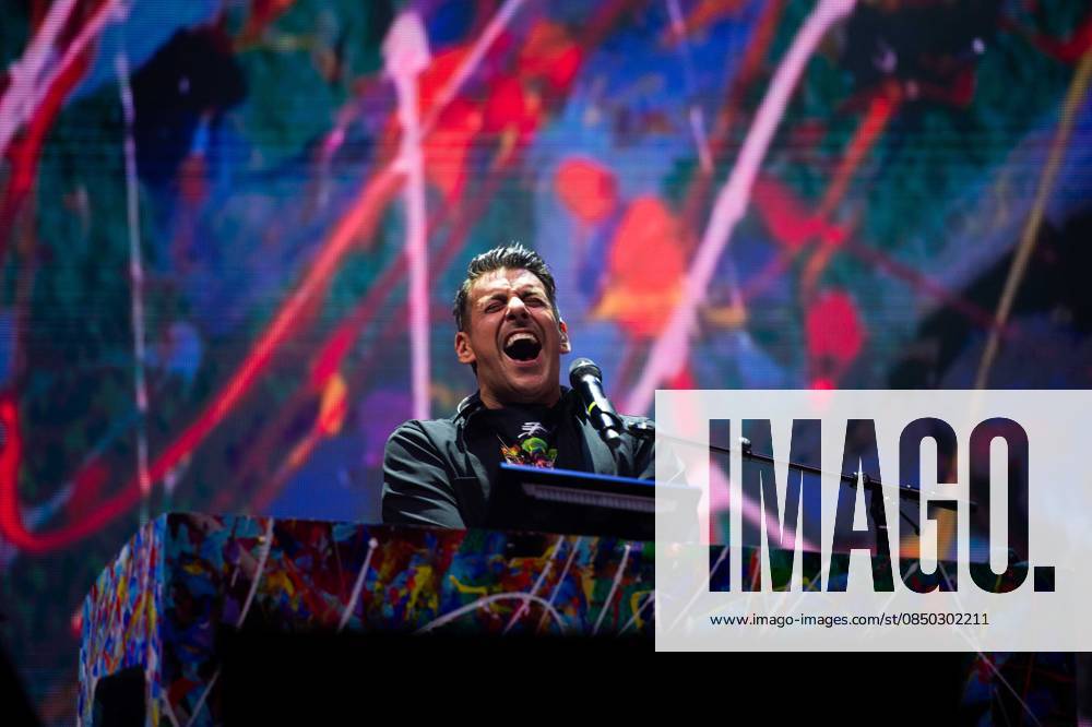 Music Concert - FRANCESCO GABBANI - LIVE TOUR 2026 Francesco Gabbani during FRANCESCO GABBANI - LIVE TOUR 2026, Music Concert in Naples, Italy, March 11 2026 Naples Palapartenope Italy
