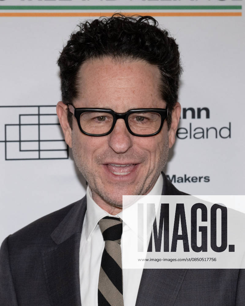 American producer, writer, director, and actor J.J. ABRAMS, 59, attends the 20th Annual Oscar Wilde Awards green carpet. Los Angeles USA - ZUMAb173 20260312_aap_b173_194