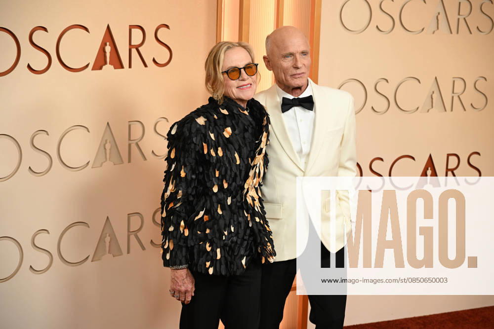 ED HARRIS AND AMY MADIGAN during red carpet arrivals for the 98th Academy Awards, presented by the Academy of Motion Picture Arts and Sciences (AMPAS), at the Dolby Theatre in Hollywood. Los Angeles USA - ZUMAz03_ 20260315_abp_z03_066