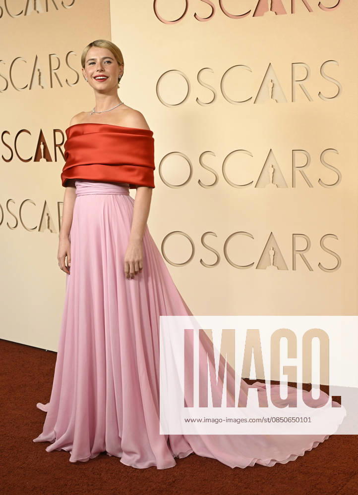 HOLLYWOOD, CA - MARCH 15: Jessie Buckley at the 98th Oscars at Dolby Theatre on March 15, 2026 in Hollywood, California. Hollywood USA - ZUMAa123 20260315_zaa_a123_206