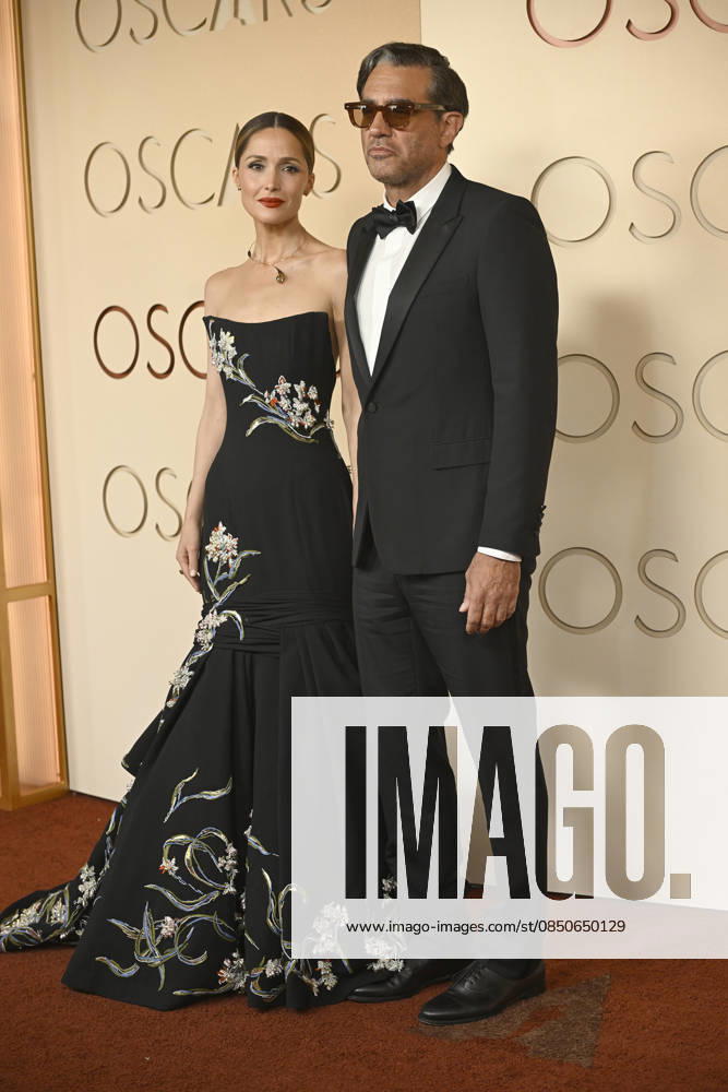 HOLLYWOOD, CA - MARCH 15: Rose Byrne and Bobby Cannavale at the 98th Oscars at Dolby Theatre on March 15, 2026 in Hollywood, California. Hollywood USA - ZUMAa123 20260315_zaa_a123_232