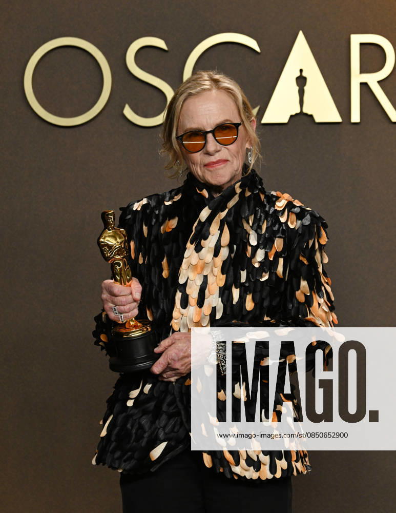 Best Supporting Actress Amy Madigan in the Press Room during the 98th Academy Awards, presented by the Academy of Motion Picture Arts and Sciences (AMPAS), at the Dolby Theatre in Hollywood. Hollywood USA - ZUMAb173 20260315_aap_b173_005