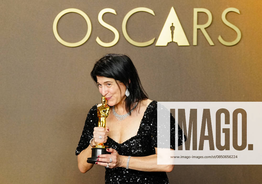 Cassandra Kulukundis celebrates in the press photo room after winning the Best Casting Oscar for One Battle After Another during the 98th annual Academy Awards in the Hollywood section of Los Angeles on Sunday, March 15, 2026. Conan O Brien is hosting the Oscars for the second consecutive year. LAP20260315334 BONNIExCASH