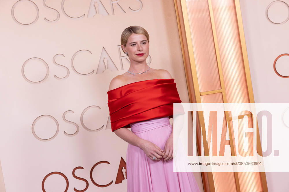 Jessie Buckley arrives on the red carpet of the 98th Oscars® at the Dolby® Theatre at Ovation Hollywood on Sunday, March 15, 2026. Los Angeles CA USA 35008374PLX