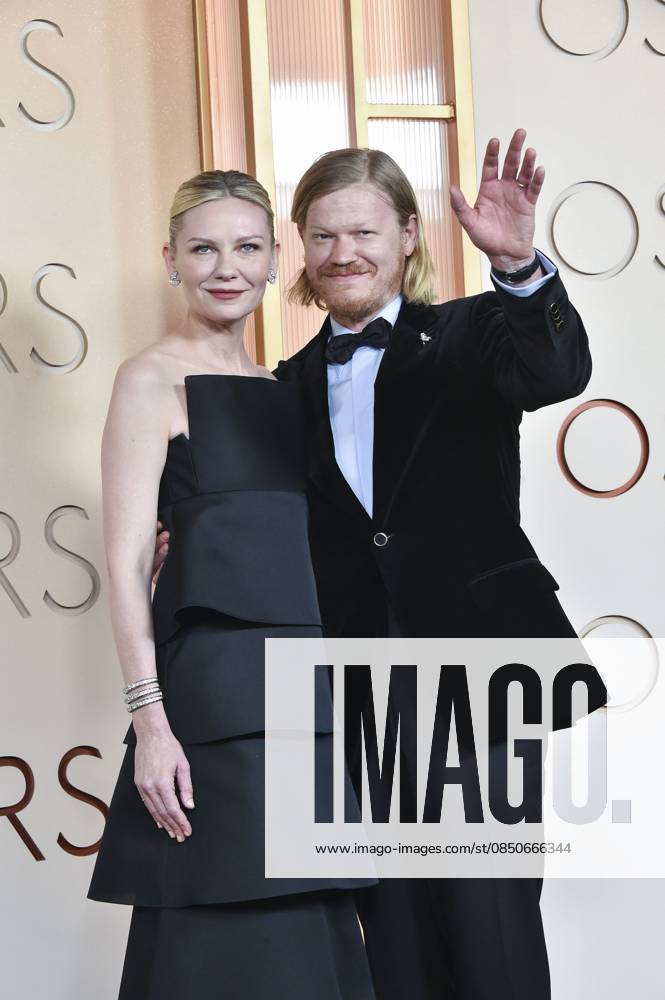 Kirsten Dunst, Jesse Plemons at arrivals for The 98th Academy Awards - Arrivals 3, Dolby Theatre at Ovation Hollywood, Los Angeles, CA, March 15, 2026. Photo By: Elizabeth Goodenough Everett Collection The 98th Academy Awards - Arrivals 3 PUBLICATIONXNOTxINxCANxCHNxFRAxITAxJPNxNORxPOLxRUSxESPxUKxUSA