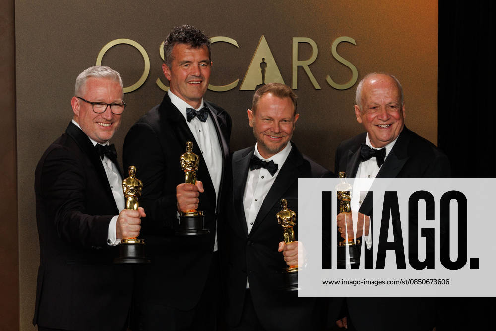 (L-R) Daniel Barrett, Eric Saindon, Richard Baneham, and Joe Letteri, winners of the Best Visual Effects award for â€oeAvatar: Fire and Ashâ€Â, pose in the press room of the 98th Annual Academy Awards on Sunday March 15, 2026 at the Dolby Theater in Hollywood, California. PRENSA INTERNACIONAL Hollywood USA - ZUMAp124 20260315_zaa_p124_317
