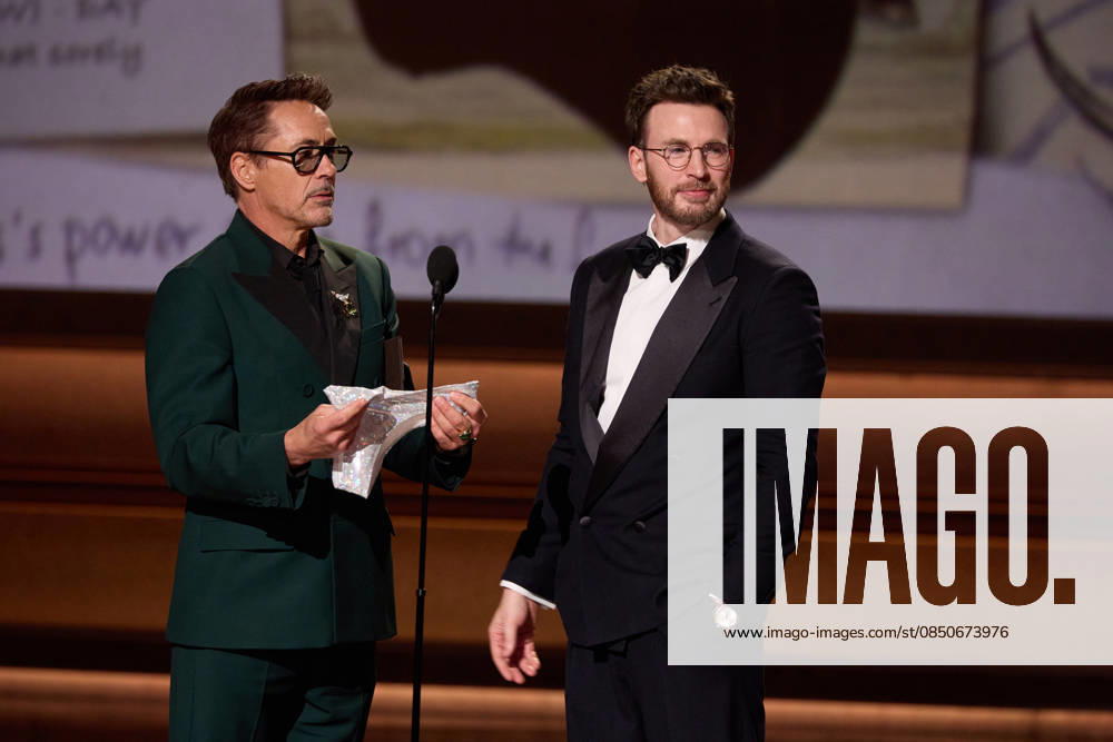 98th Oscars, Academy Awards Robert Downey Jr. and Chris Evans present the Oscar for Original Screenplay during the 98th Oscars at the Dolby Theatre at Ovation Hollywood on Sunday, March 15, 2026., Credit:Trae Patton The Academy Avalon United States of America, CA, Hollywood, Dolby Theater