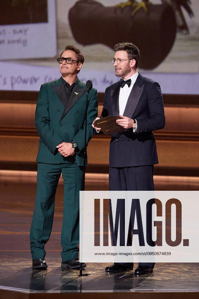 98th Oscars, Academy Awards Robert Downey Jr. and Chris Evans present the Oscar for Adapted Screenplay during the 98th Oscars at the Dolby Theatre at Ovation Hollywood on Sunday, March 15, 2026., Credit:SI Avalon United States of America, CA, Hollywood, Dolby Theater