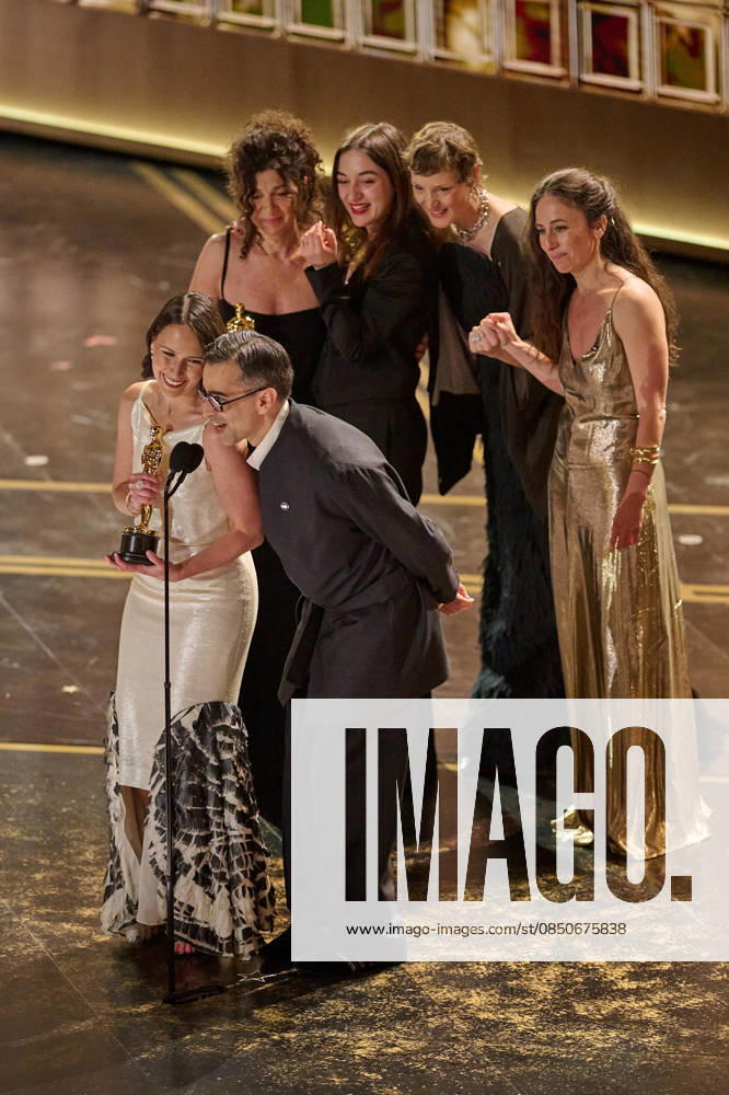 98th Oscars, Academy Awards Natalie Musteata and Alexandre Singh accept the Oscar for Live Action Short Film during the 98th Oscars at the Dolby Theatre at Ovation Hollywood on Sunday, March 15, 2026., Credit:Wally Skalij The Academy Avalon United States of America, CA, Hollywood, Dolby Theater