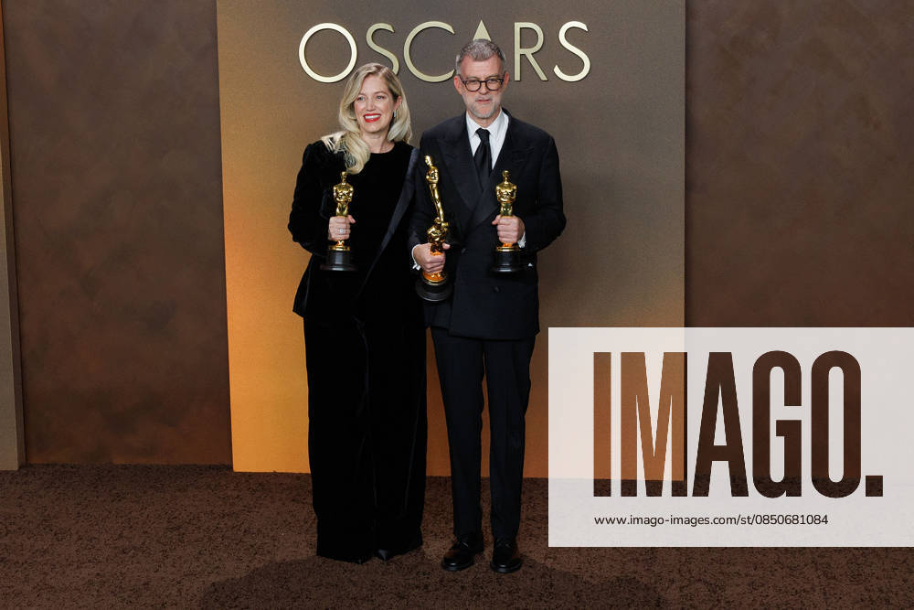 (L-R) Producer, Sara Murphy, winner of Best Picture and Paul Thomas Anderson, winner of the Best Adapted Screenplay, Best Director and Best Picture Awards for Ã¢â‚¬oeOne Battle After AnotherÃ¢â‚¬Â, pose in the press room of the 98th Annual Academy Awards on Sunday March 15, 2026 at the Dolby Theater in Hollywood, California. PRENSA INTERNACIONAL Hollywood USA - ZUMAp124 20260315_zaa_p124_358