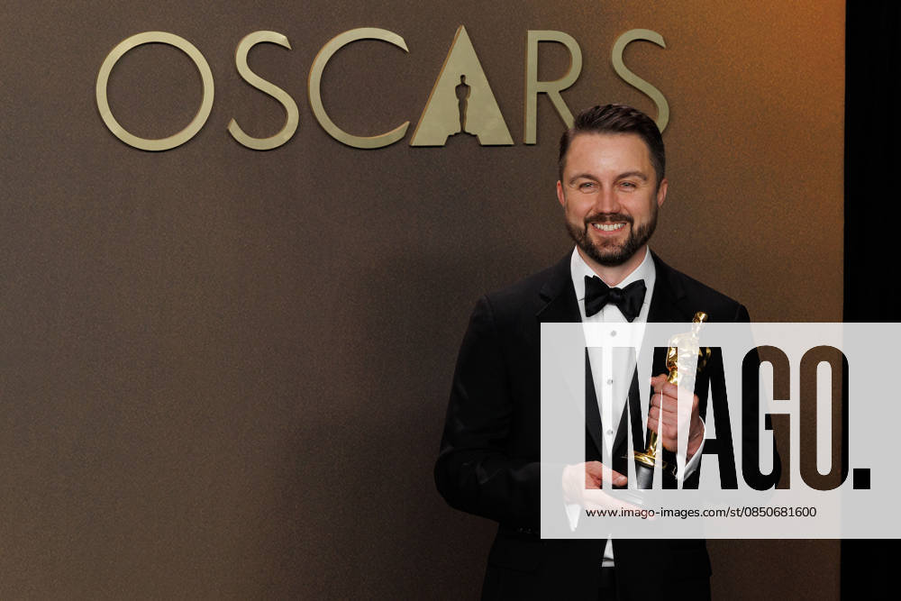 Andy Jurgensen, winner of the Best Film Editing Award for â€oeOne Battle After Anotherâ€Â, poses in the press room of the 98th Annual Academy Awards on Sunday March 15, 2026 at the Dolby Theater in Hollywood, California. PRENSA INTERNACIONAL Hollywood USA - ZUMAp124 20260315_zaa_p124_376