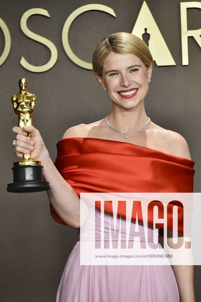 Jessie Buckley in the press room for The 98th Academy Awards - Press Room, Dolby Theatre at Ovation Hollywood, Los Angeles, CA, March 15, 2026. Photo By: Elizabeth Goodenough Everett Collection The 98th Academy Awards - Press Room PUBLICATIONXNOTxINxCANxCHNxFRAxITAxJPNxNORxPOLxRUSxESPxUKxUSA