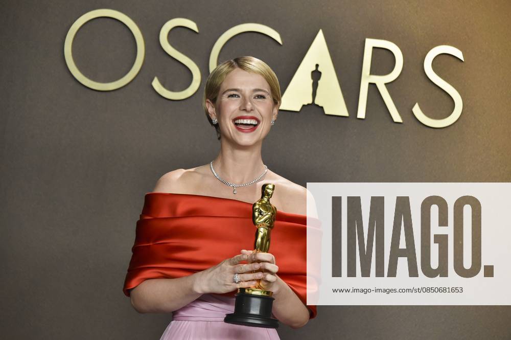 Jessie Buckley in the press room for The 98th Academy Awards - Press Room, Dolby Theatre at Ovation Hollywood, Los Angeles, CA, March 15, 2026. Photo By: Elizabeth Goodenough Everett Collection The 98th Academy Awards - Press Room PUBLICATIONXNOTxINxCANxCHNxFRAxITAxJPNxNORxPOLxRUSxESPxUKxUSA