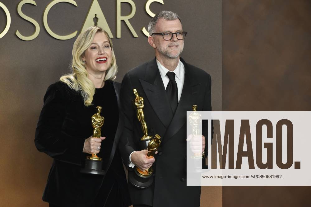Paul Thomas Anderson, Sara Murphy in the press room for The 98th Academy Awards - Press Room, Dolby Theatre at Ovation Hollywood, Los Angeles, CA, March 15, 2026. Photo By: Elizabeth Goodenough Everett Collection The 98th Academy Awards - Press Room PUBLICATIONXNOTxINxCANxCHNxFRAxITAxJPNxNORxPOLxRUSxESPxUKxUSA