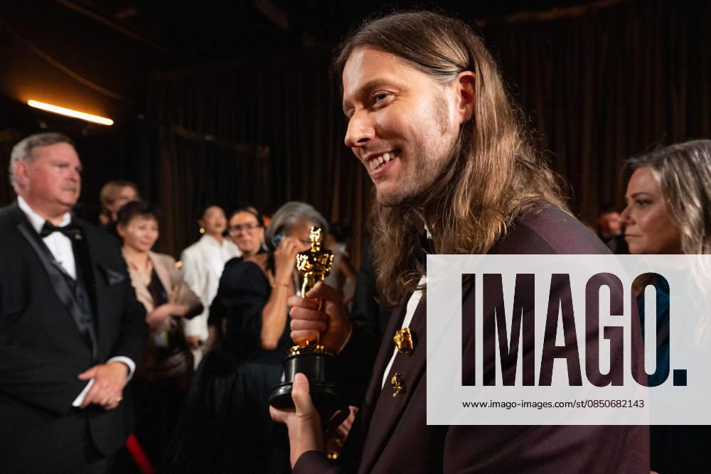 Ludwig Goransson poses backstage with the Oscar® for Original Score during the 98th Oscars® at Dolby® Theatre at Ovation Hollywood on Sunday, March 15, 2026. Los Angeles CA USA 350081340PLX