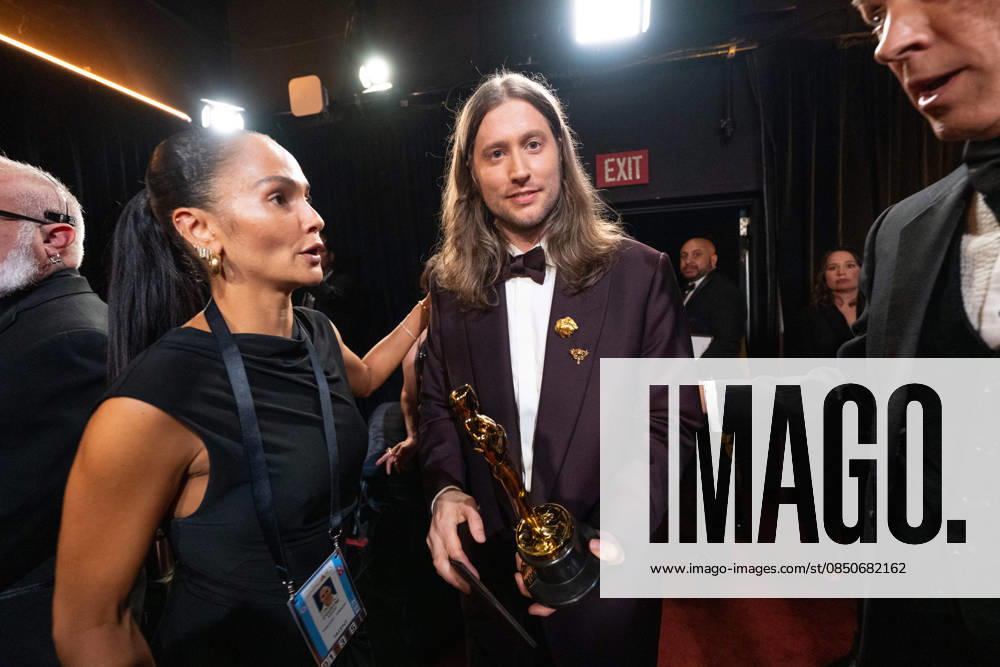 Ludwig Goransson poses backstage with the Oscar® for Original Score during the 98th Oscars® at Dolby® Theatre at Ovation Hollywood on Sunday, March 15, 2026. Los Angeles CA USA 350081341PLX