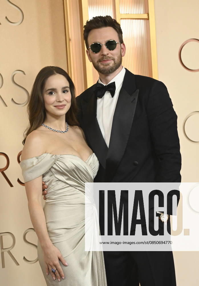Red carpet arrivals to the 98th Academy Awards at Dolby Thetre in Los Angeles Featuring: Alba Baptista and Chris Evans Where: Los Angeles, California, United States When: 15 Mar 2026 Credit: Valerie GoodloeMediaPunch INSTARimages . NOT FOR USE BY NEWSPAPERS BASED IN THE UK.