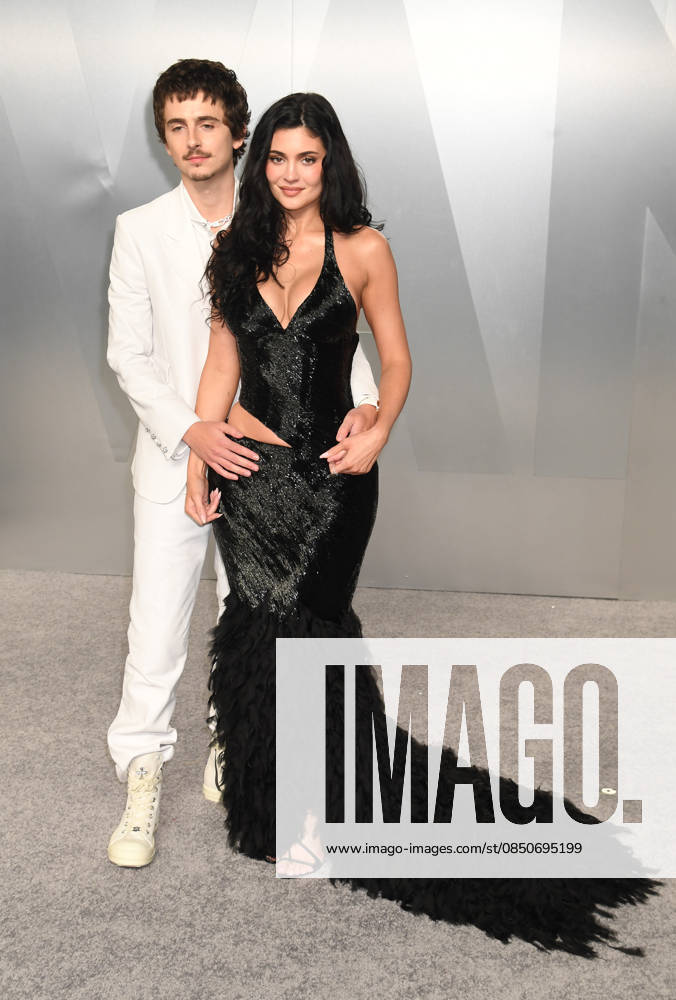 LOS ANGELES, CALIFORNIA - MARCH 15: Kylie Jenner and Timothée Chalamet at the 2026 Vanity Fair Oscar Party Hosted By Mark Guiducci at Los Angeles County Museum of Art on March 15, 2026 in Los Angeles, California