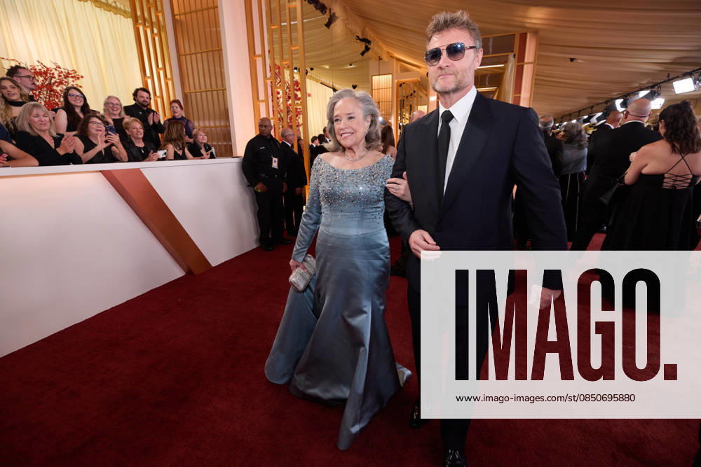 98th Oscars, Academy Awards Kathy Bates arrive on the red carpet of the 98th Oscars at the Dolby Theatre at Ovation Hollywood on Sunday, March 15, 2026., Credit:LCY Avalon United States of America, CA, Hollywood, Dolby Theater