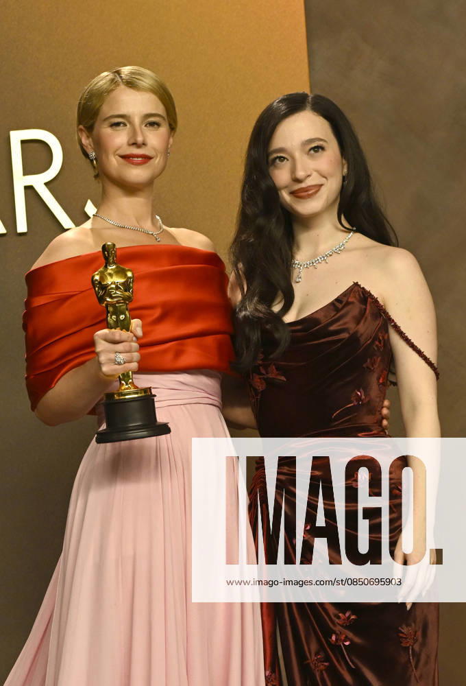 Winners in the press room of the 98th Academy Awards at Dolby Thetre in Los Angeles Featuring: Jessie Buckley and Mikey Madison Where: Los Angeles, California, United States When: 15 Mar 2026 Credit: Valerie Goodloe MediaPunch INSTARimages . NOT FOR USE BY NEWSPAPERS BASED IN THE UK.