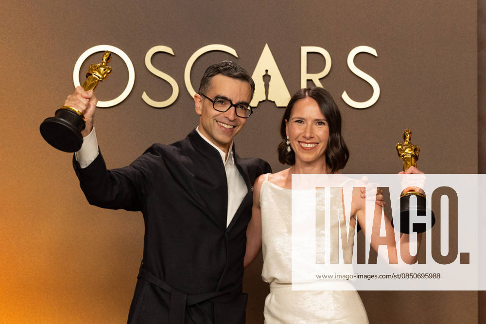 98th Oscars, Academy Awards Alexandre Singh and Natalie Musteata pose backstage with the Oscar for Live Action Short Film during the 98th Oscars at Dolby Theatre at Ovation Hollywood on Sunday, March 15, 2026., Credit:Etienne Laurent The Academy Avalon United States of America, CA, Hollywood, Dolby Theater