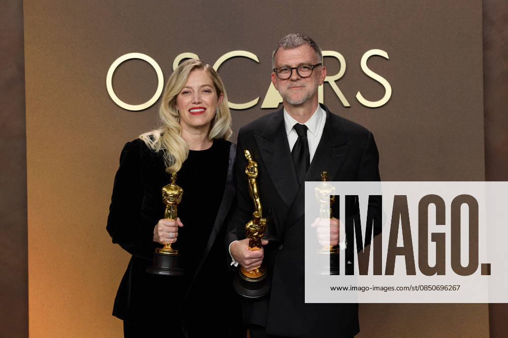 98th Oscars, Academy Awards Sara Murphy and Thomas Anderson backstage during the live 98th Oscars at the Dolby Theatre at Ovation Hollywood in Los Angeles, CA, on Sunday, March 15, 2026., Credit:Etienne Laurent The Academy Avalon United States of America, CA, Hollywood, Dolby Theater