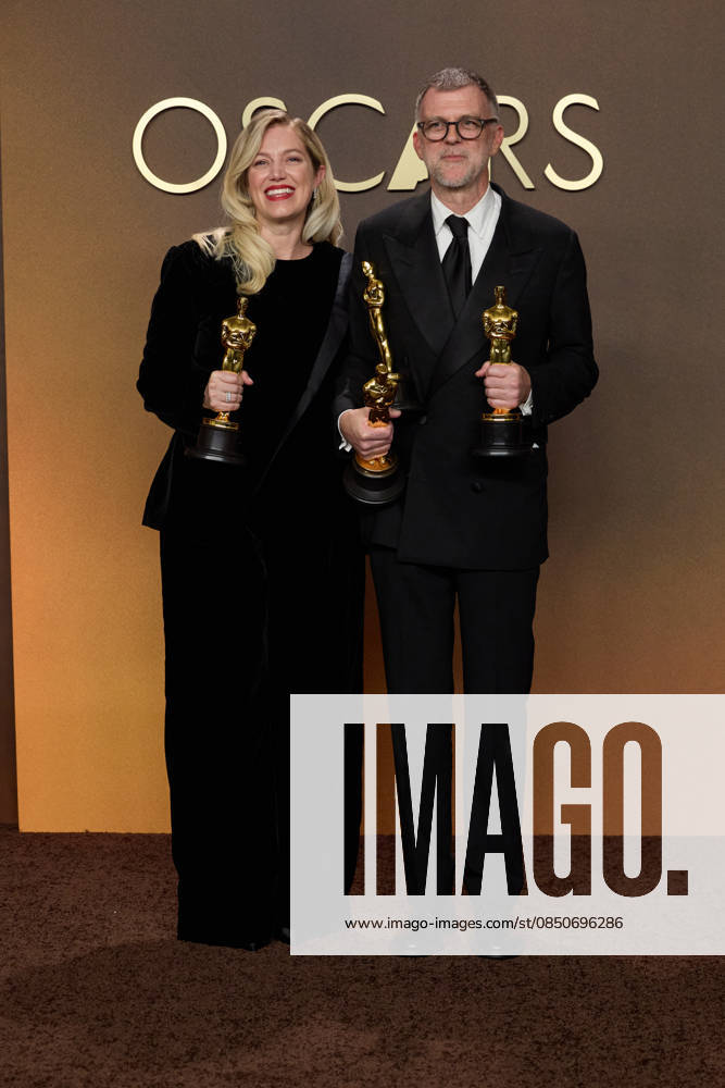 98th Oscars, Academy Awards Sara Murphy and Thomas Anderson backstage during the live 98th Oscars at the Dolby Theatre at Ovation Hollywood in Los Angeles, CA, on Sunday, March 15, 2026., Credit:Etienne Laurent The Academy Avalon United States of America, CA, Hollywood, Dolby Theater