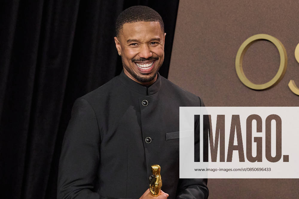 Michael B. Jordan poses backstage with the Oscar for Actor in a Leading Role during the 98th Oscars¨ at Dolby Theatre at Ovation Hollywood on Sunday. Hollywood USA - ZUMAz03_ 20260316_zah_z03_014