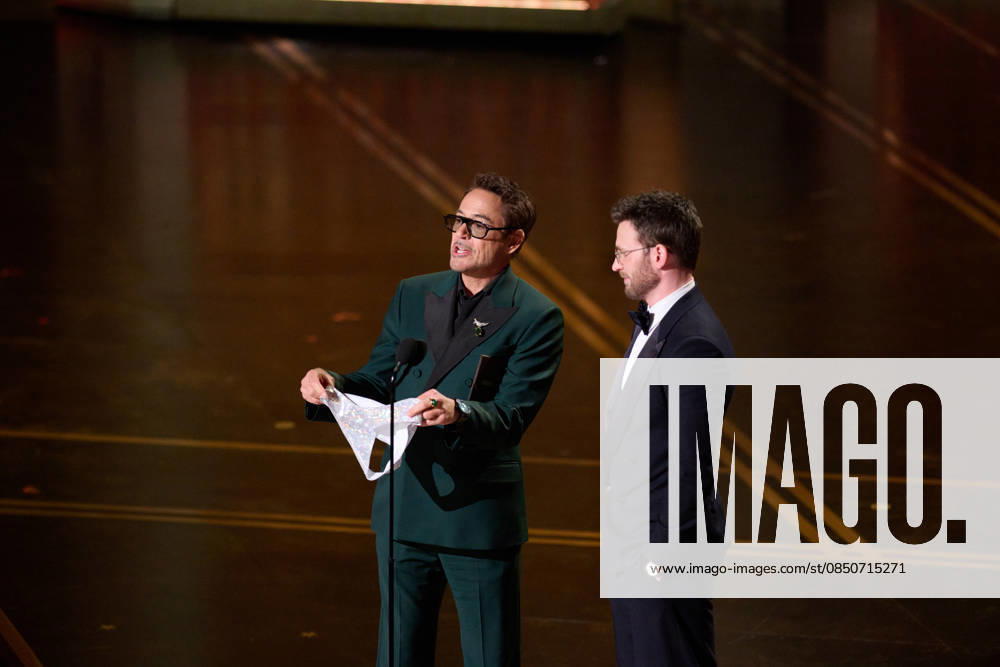 98th Oscars, Academy Awards Robert Downey Jr. and Chris Evans present the Oscar for Adapted Screenplay during the 98th Oscars at the Dolby Theatre at Ovation Hollywood on Sunday, March 15, 2026., Credit:Avalon.red Avalon United States of America, CA, Hollywood, Dolby Theater