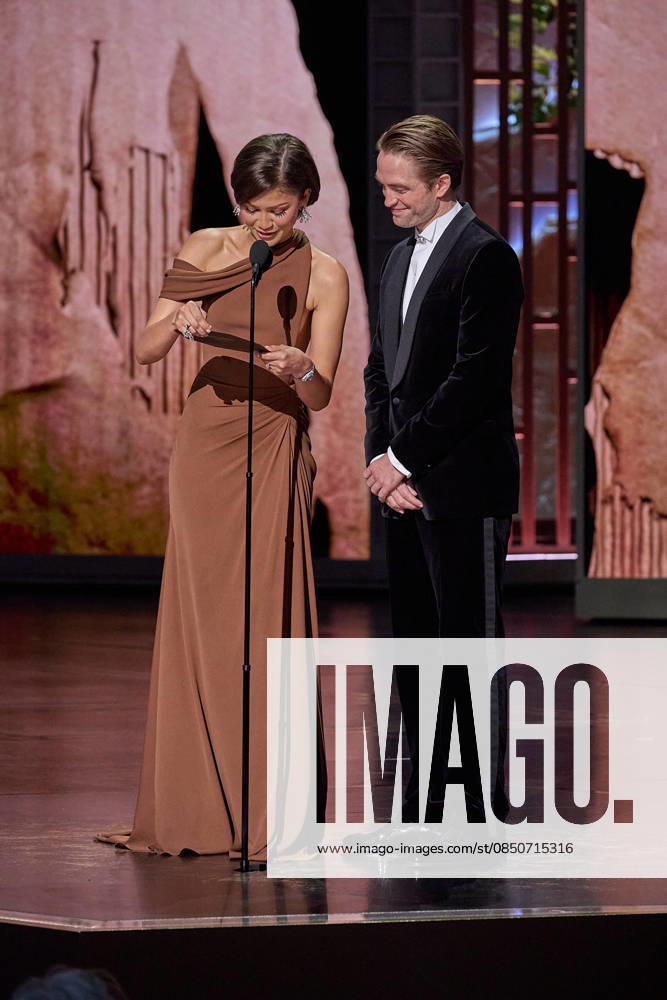 98th Oscars, Academy Awards Zendaya and Robert Pattinson present the Oscar for Directing during the 98th Oscars at the Dolby Theatre at Ovation Hollywood on Sunday, March 15, 2026., Credit:Avalon.red Avalon United States of America, CA, Hollywood, Dolby Theater