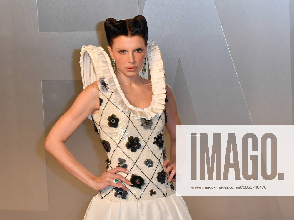 026 Vanity Fair Oscar Party Hosted By Mark Guiducci - Arrivals Julia Fox attends the 2026 Vanity Fair Oscar Party at Los Angeles County Museum of Art on March 15, 2026 in Los Angeles, California. Los Angeles Los Angeles County Museum of Art California United States